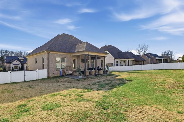 134 Pima Trl, Lebanon, TN 37087