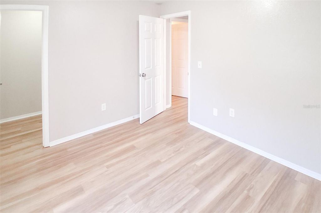 Image 14 of property listing at 4311 THONOTOSASSA AVENUE, Tampa, FL 33610