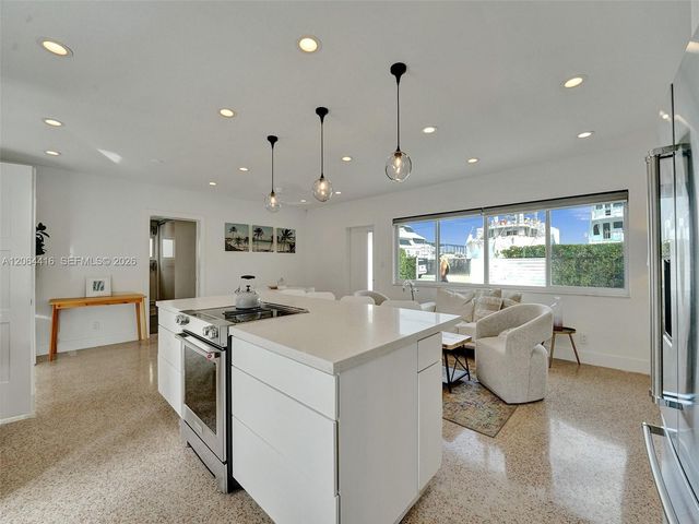 1440 SW 20th St, Fort Lauderdale, FL 33315