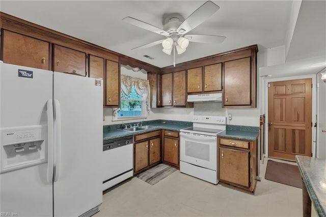 101 Hazelwood CT, Newport News, VA 23608