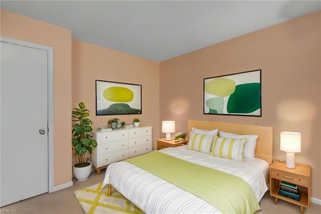 101 Hazelwood CT, Newport News, VA 23608