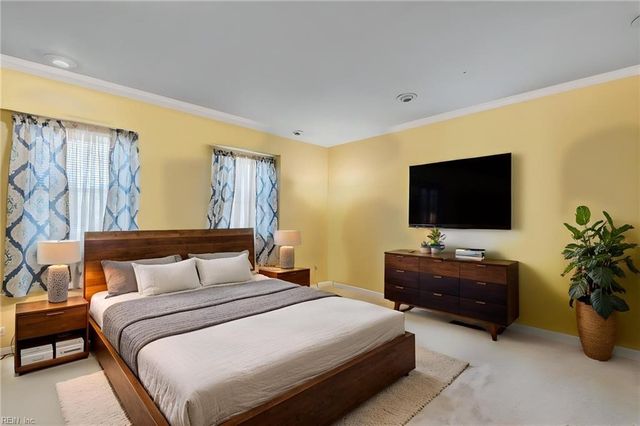 101 Hazelwood CT, Newport News, VA 23608