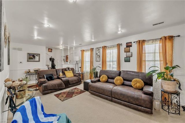 101 Hazelwood CT, Newport News, VA 23608