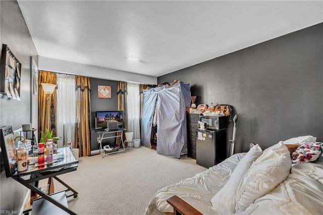 101 Hazelwood CT, Newport News, VA 23608