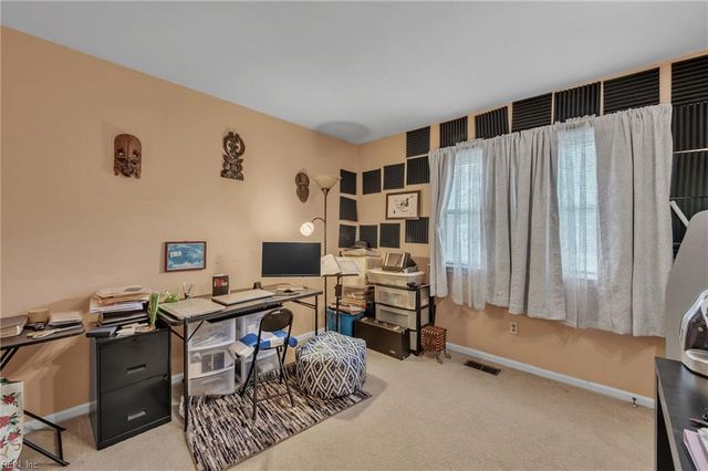 101 Hazelwood CT, Newport News, VA 23608