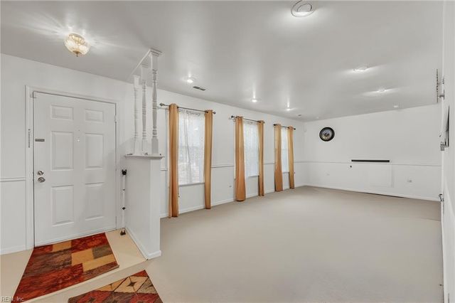 101 Hazelwood CT, Newport News, VA 23608