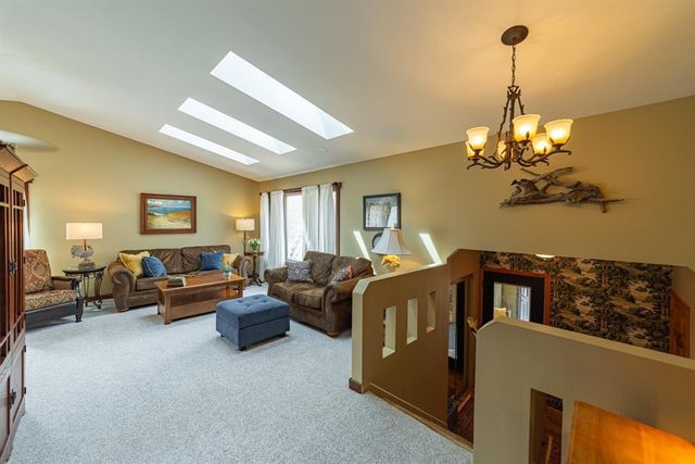 1549 Twin Springs Road, Houlton, WI 54082