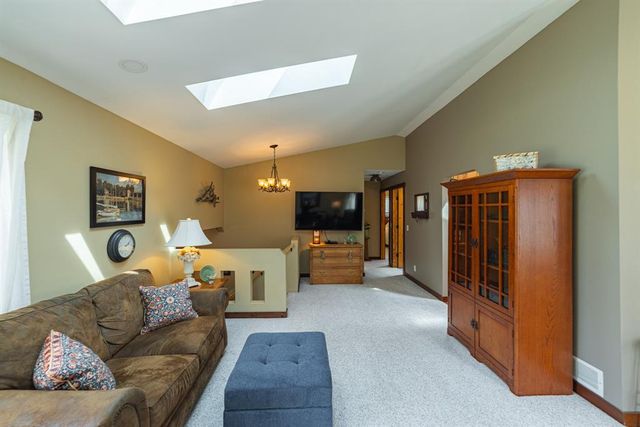 1549 Twin Springs Road, Houlton, WI 54082