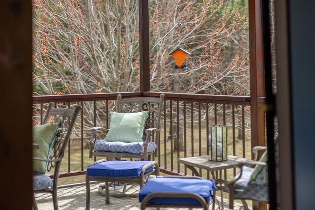 1549 Twin Springs Road, Houlton, WI 54082