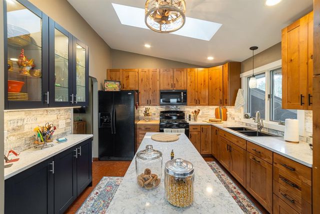 1549 Twin Springs Road, Houlton, WI 54082