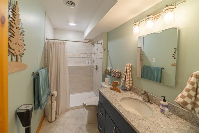 1549 Twin Springs Road, Houlton, WI 54082