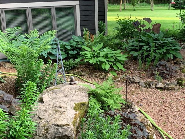 1549 Twin Springs Road, Houlton, WI 54082