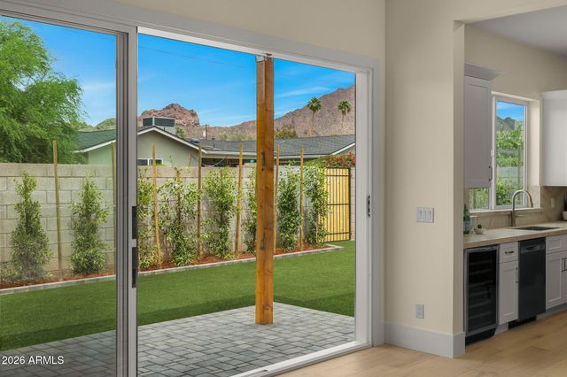 4314 E GLENROSA Avenue, Phoenix, AZ 85018