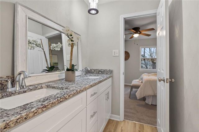 639 Red Horse LN, Virginia Beach, VA 23462