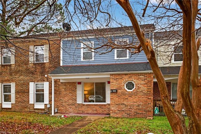 639 Red Horse LN, Virginia Beach, VA 23462