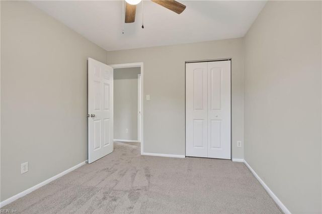 639 Red Horse LN, Virginia Beach, VA 23462