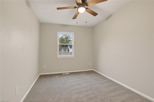 639 Red Horse LN, Virginia Beach, VA 23462