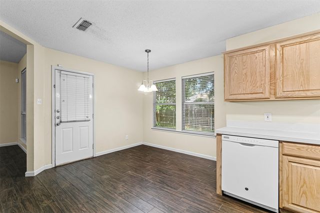 412 Dakota Drive, Joshua, TX 76058