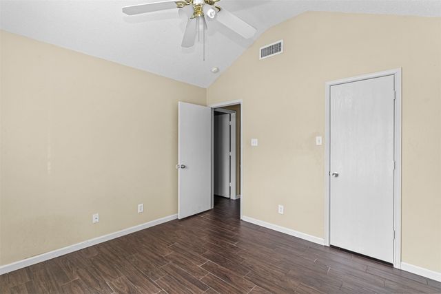 412 Dakota Drive, Joshua, TX 76058