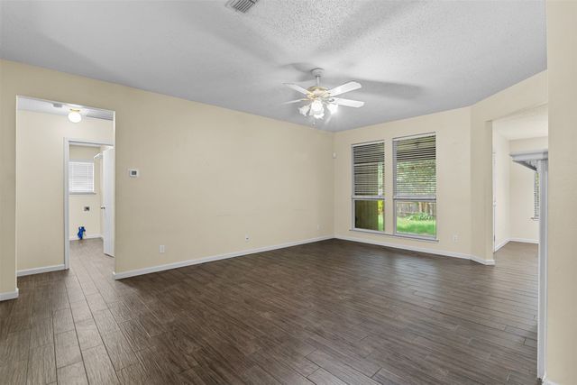 412 Dakota Drive, Joshua, TX 76058