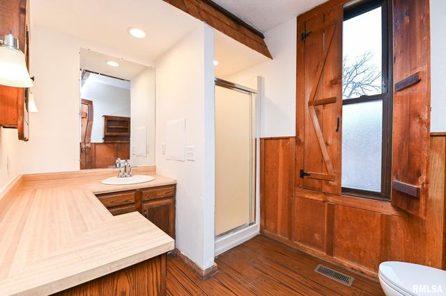 412 WASHINGTON Street, Pekin, IL 61554