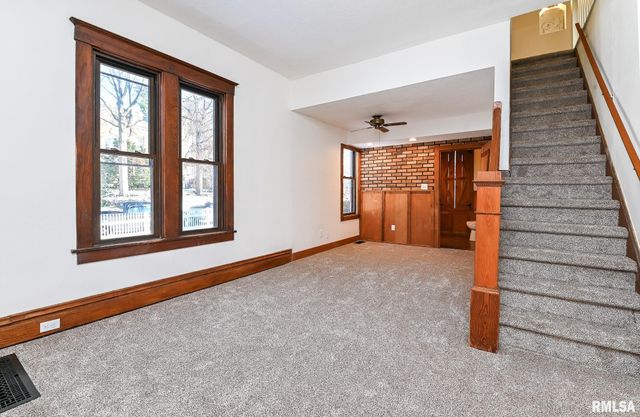 412 WASHINGTON Street, Pekin, IL 61554