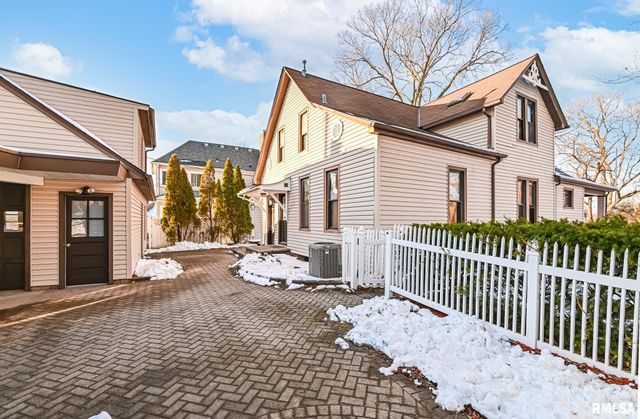 412 WASHINGTON Street, Pekin, IL 61554