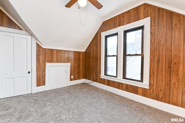 412 WASHINGTON Street, Pekin, IL 61554