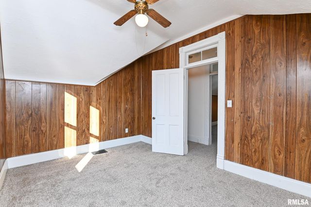 412 WASHINGTON Street, Pekin, IL 61554