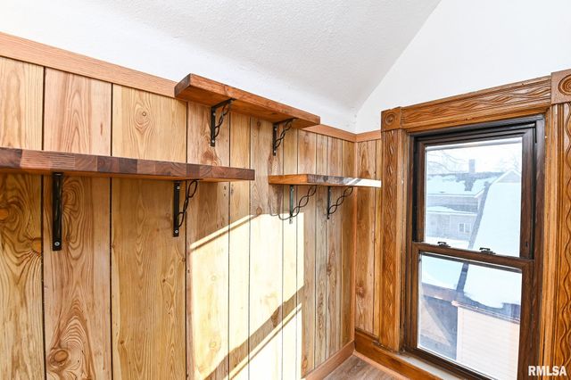 412 WASHINGTON Street, Pekin, IL 61554