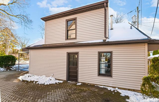 412 WASHINGTON Street, Pekin, IL 61554