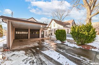 412 WASHINGTON Street, Pekin, IL 61554