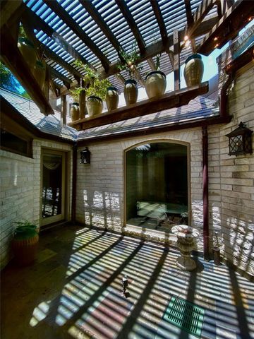 2802 Valley Way Drive, Kingwood, TX 77339