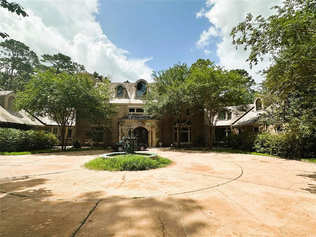 2802 Valley Way Drive, Houston, TX 77339