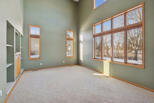 500 Chatfield Lane, Belle Plaine, MN 56011