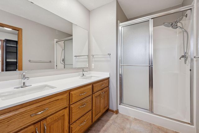 500 Chatfield Lane, Belle Plaine, MN 56011