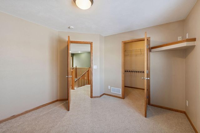 500 Chatfield Lane, Belle Plaine, MN 56011