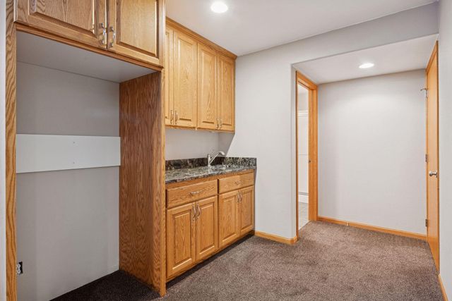 500 Chatfield Lane, Belle Plaine, MN 56011