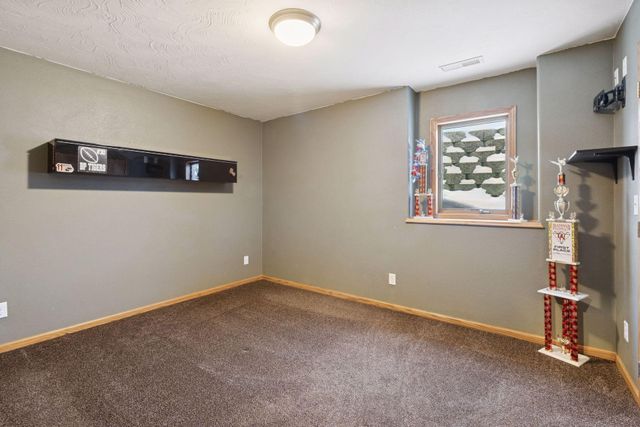 500 Chatfield Lane, Belle Plaine, MN 56011