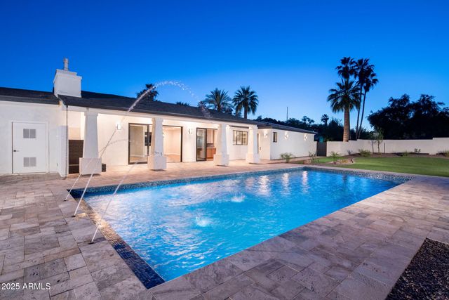 4601 N Royal View Drive, Phoenix, AZ 85018