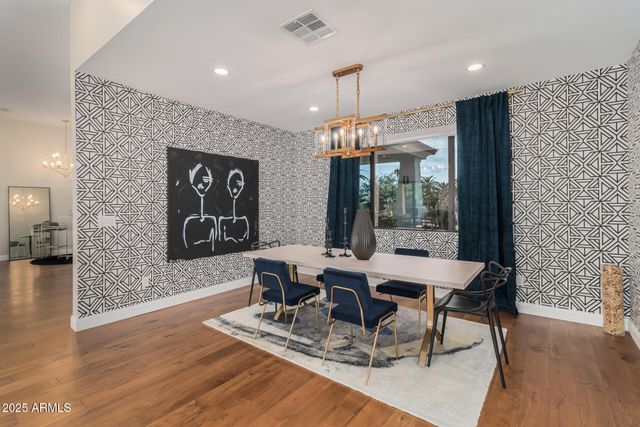 4601 N Royal View Drive, Phoenix, AZ 85018