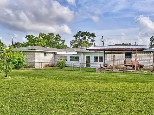 5848 Texas Avenue, Port Arthur, TX 77640