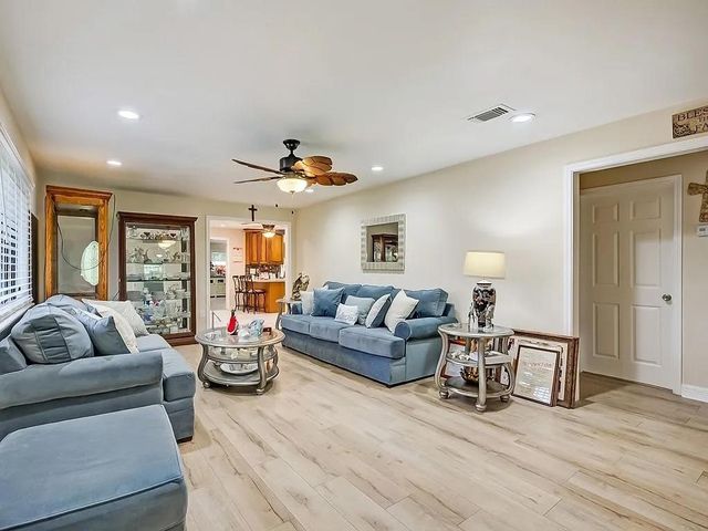 5848 Texas Avenue, Port Arthur, TX 77640