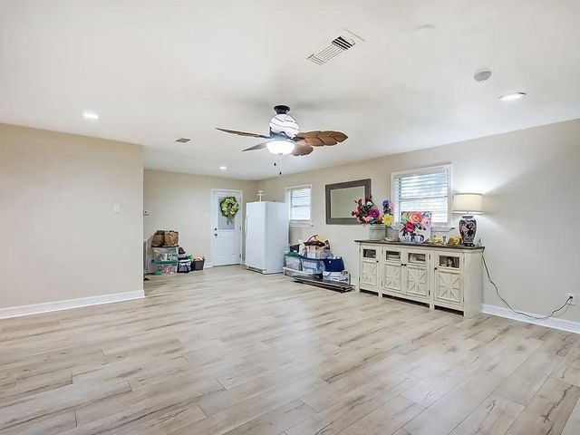 5848 Texas Avenue, Port Arthur, TX 77640