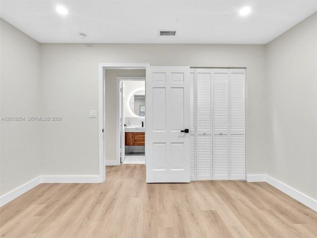2101 NE 54th Ct, Fort Lauderdale, FL 33308