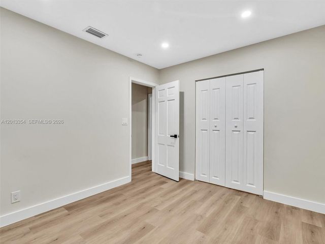 2101 NE 54th Ct, Fort Lauderdale, FL 33308