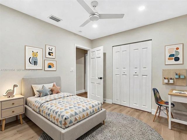 2101 NE 54th Ct, Fort Lauderdale, FL 33308