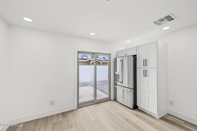 7727 W WELDON Avenue, Phoenix, AZ 85033