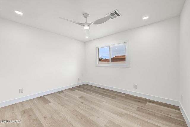7727 W WELDON Avenue, Phoenix, AZ 85033