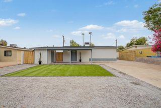 7727 W WELDON Avenue, Phoenix, AZ 85033